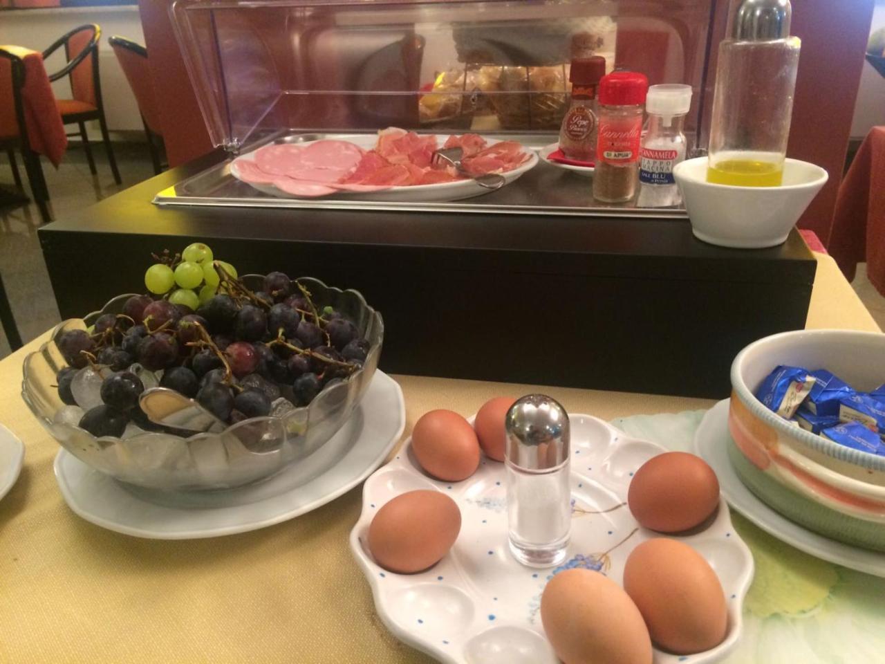 Hotel Le Rocce 마지오네 외부 사진
